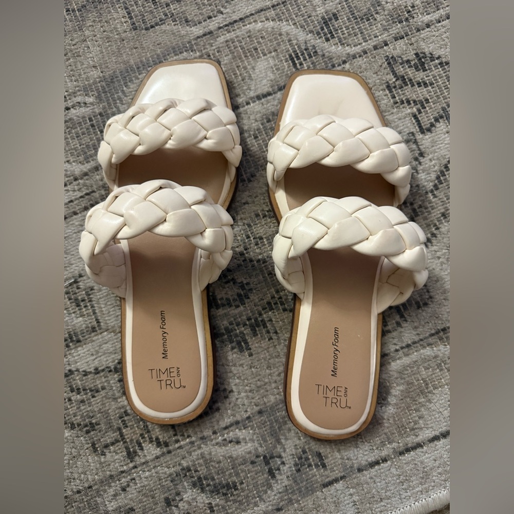 Time and Tru Women's Tan Braided Sandals